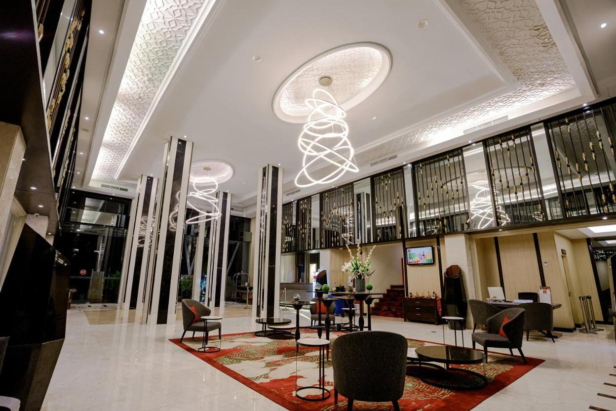 Emersia Hotel And Resort Bandar Lampung Exterior foto