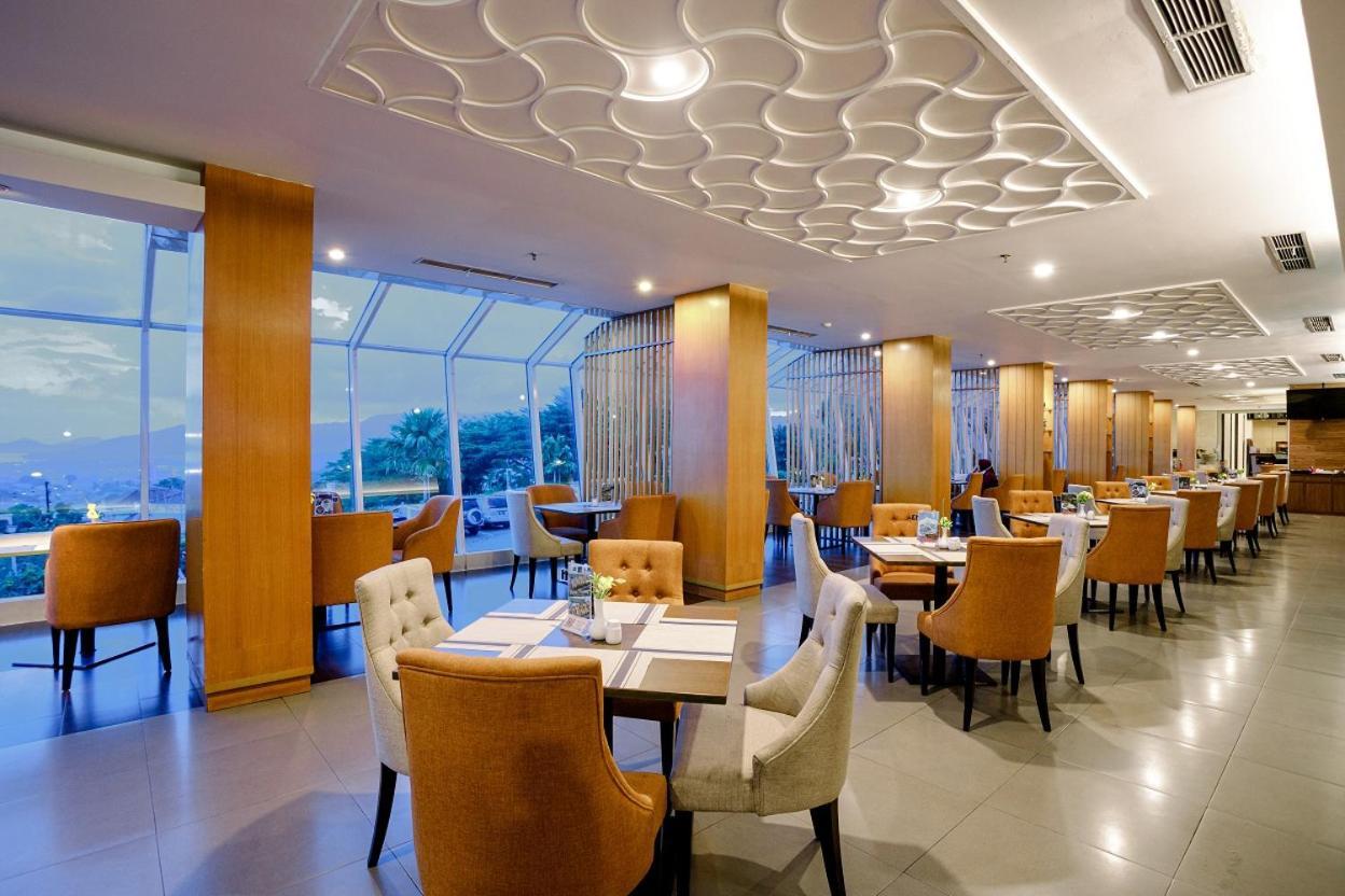 Emersia Hotel And Resort Bandar Lampung Exterior foto