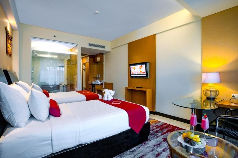 Emersia Hotel And Resort Bandar Lampung Exterior foto