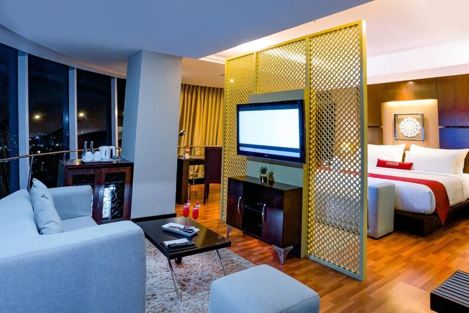 Emersia Hotel And Resort Bandar Lampung Exterior foto