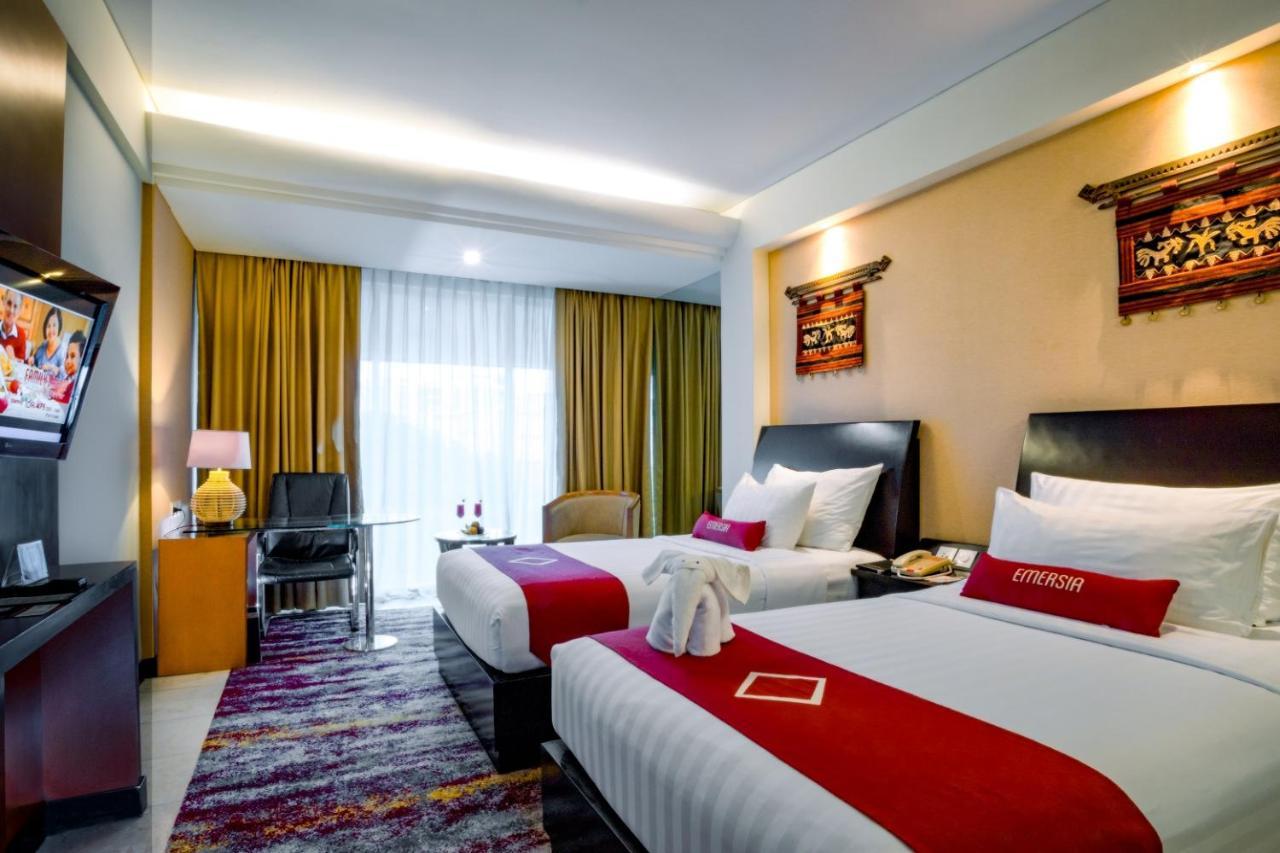 Emersia Hotel And Resort Bandar Lampung Exterior foto