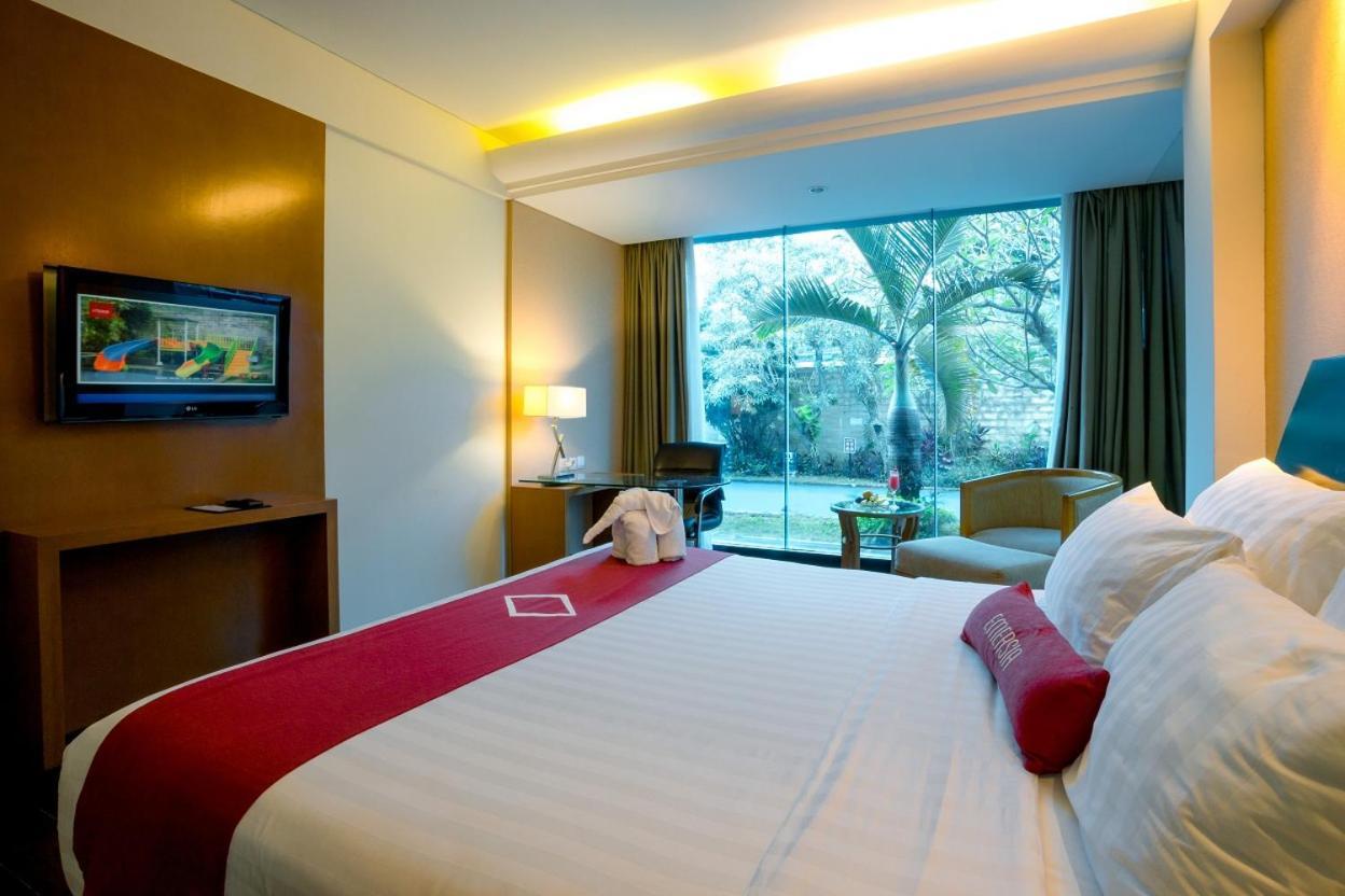 Emersia Hotel And Resort Bandar Lampung Exterior foto