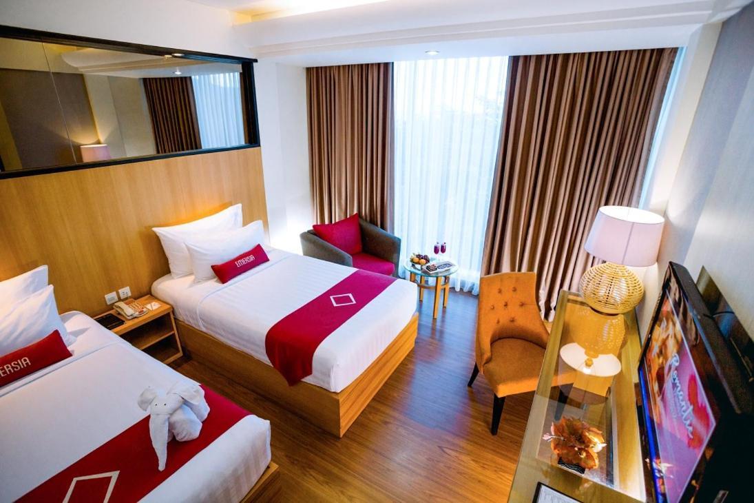 Emersia Hotel And Resort Bandar Lampung Exterior foto