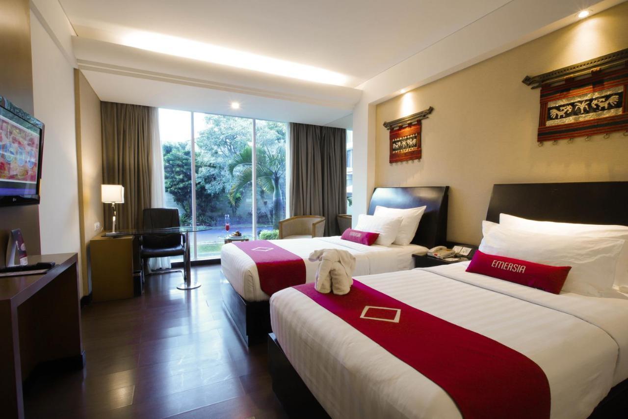 Emersia Hotel And Resort Bandar Lampung Exterior foto