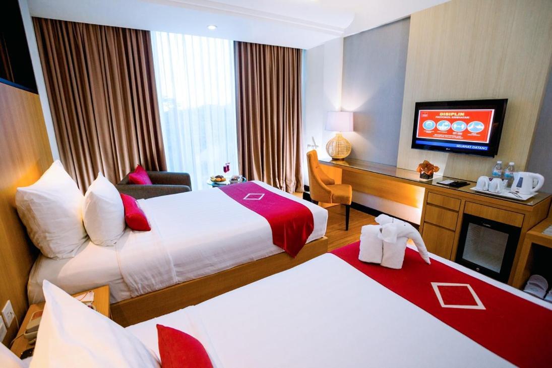 Emersia Hotel And Resort Bandar Lampung Exterior foto