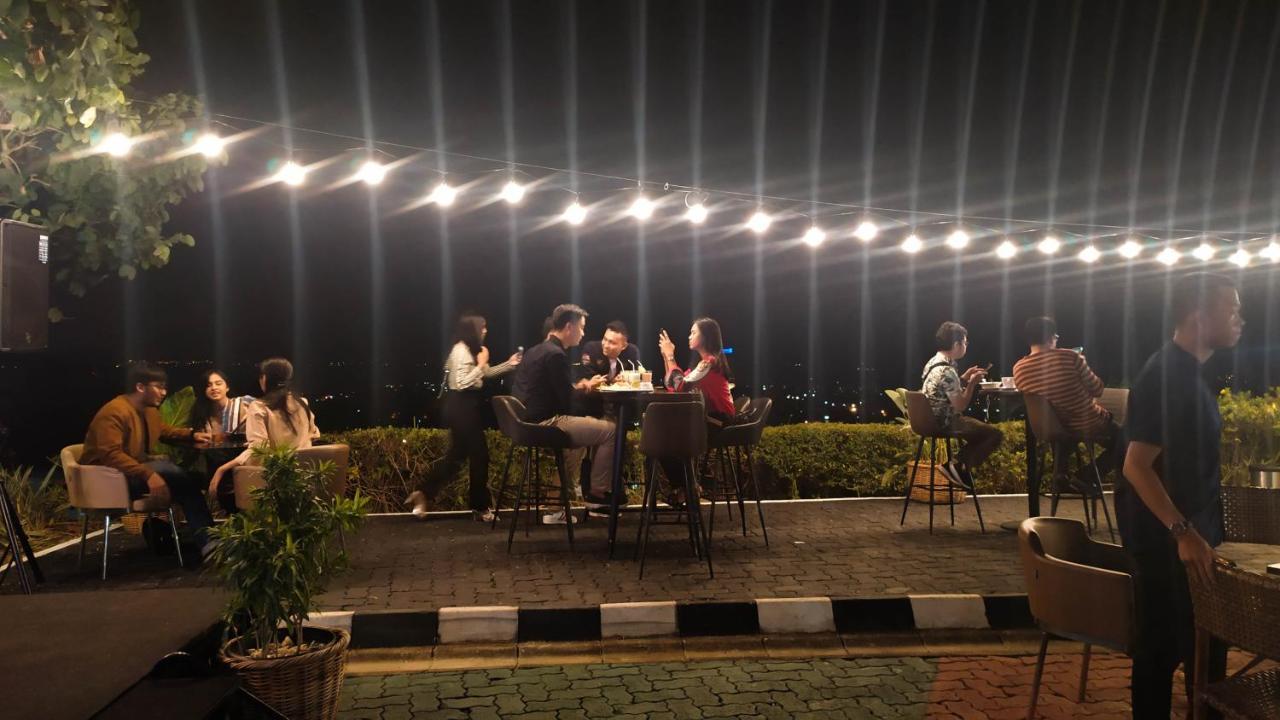 Emersia Hotel And Resort Bandar Lampung Exterior foto